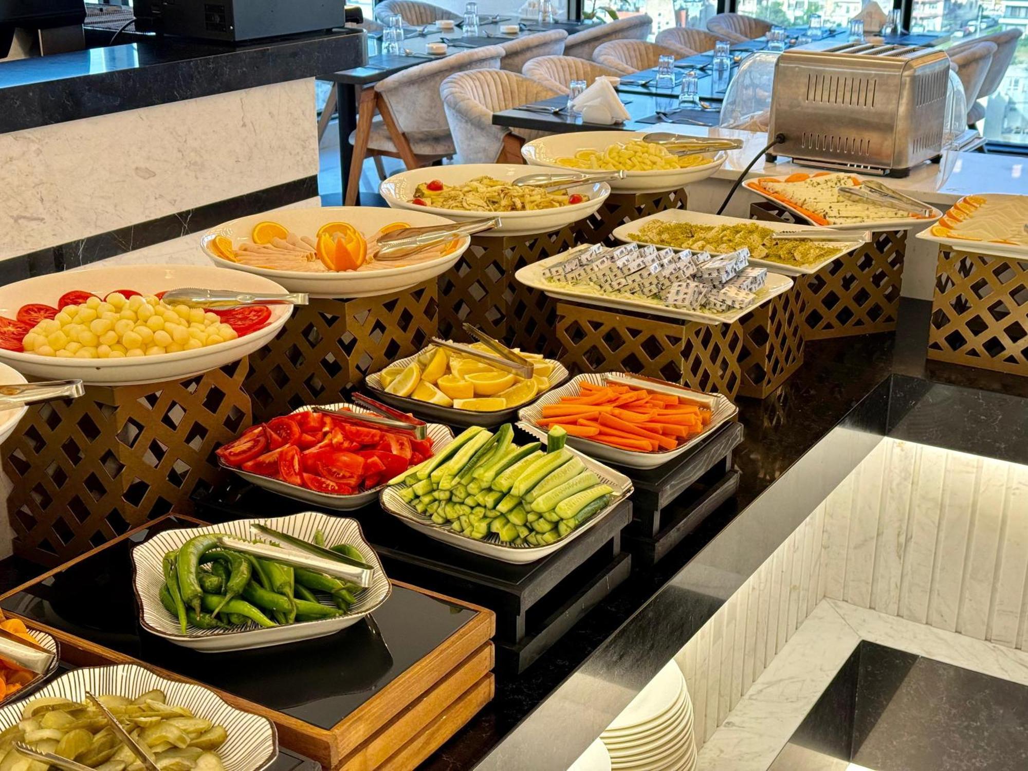 Ankawa Holiday Hotel Erbil Exteriör bild